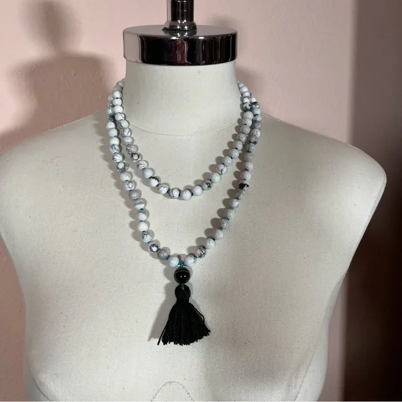 Vintage Y2K Boho Southwestern white howlite banded agate Long Mala Bead Necklace - Picture 10 of 16